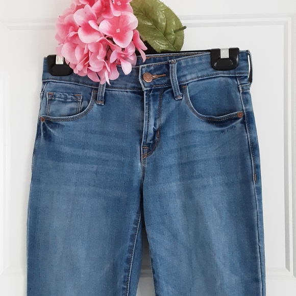 Old Navy: Mid-Rise Kicker Boot-Cut Jeans (sz 00) - Picture 2 of 7